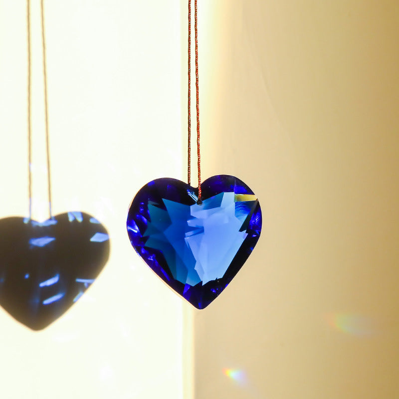 Artisanat suspendu de prisme de Suncatcher de coeur