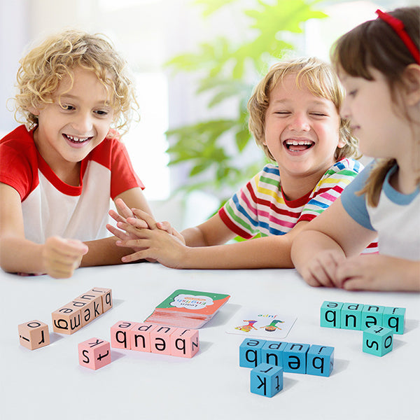 Jouets de jeu de lettres assortis