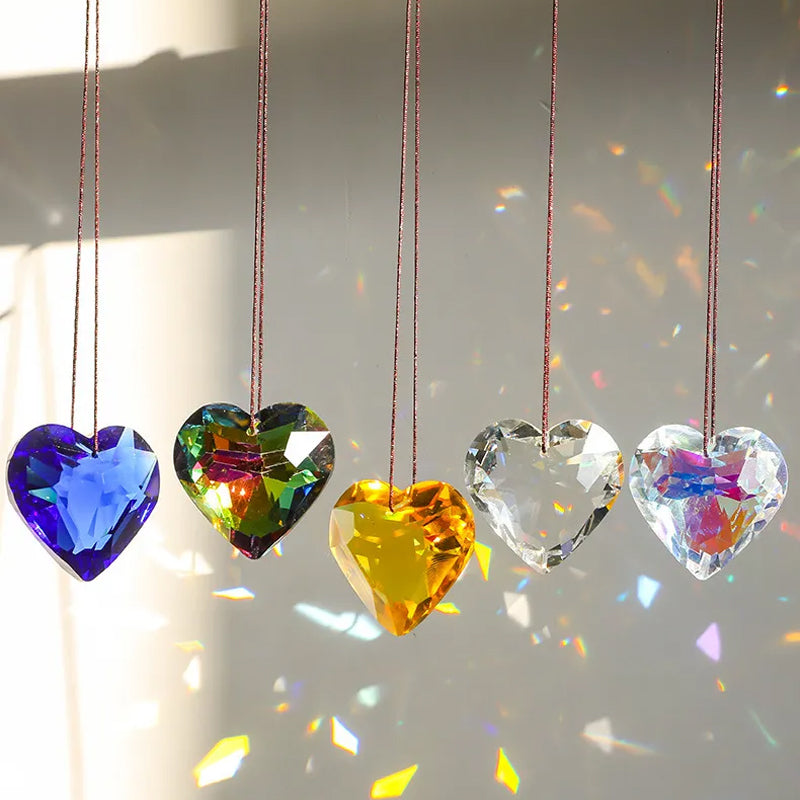 Artisanat suspendu de prisme de Suncatcher de coeur